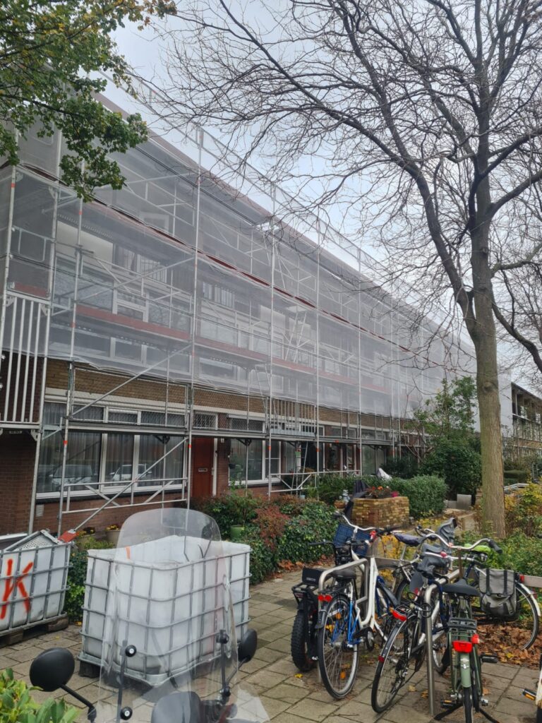 2b8128dc-bf46-410b-8cba-662ea97f761b